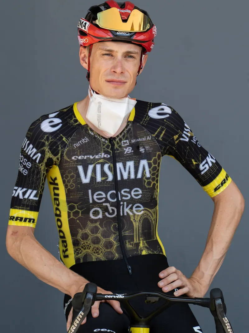 Jonas Vingegaard ved præsentationen før 5. etape af Tour de France 2026