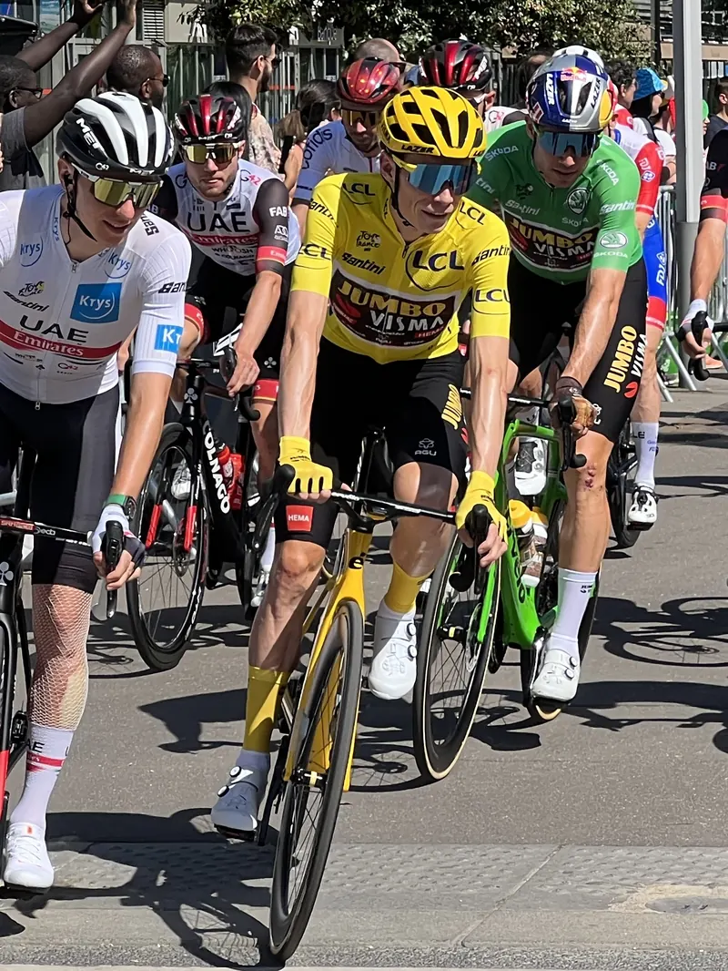 Afslutningsetapen af Tour de France 2022 i Nanterre på vej mod Paris (24. juli 2022)